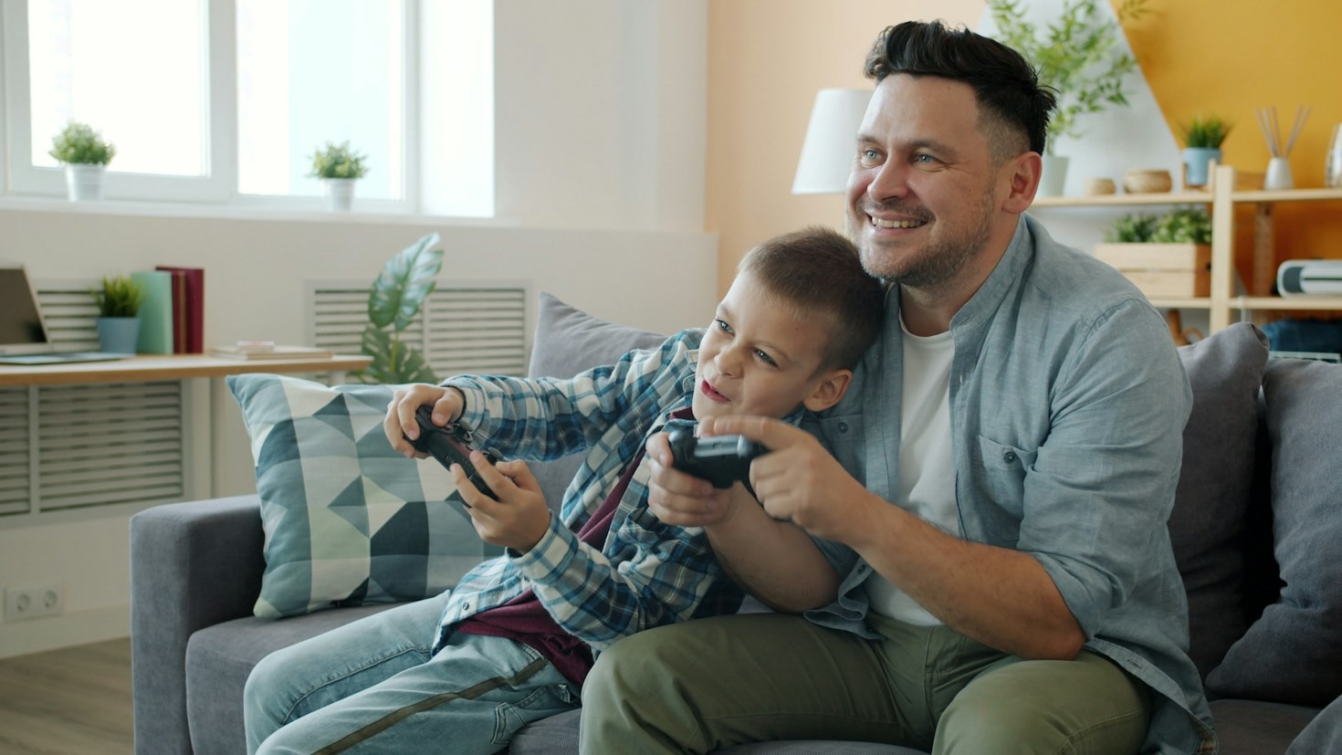 A Complete Beginner Guide to Four-Player Shared-Screen Entertainment