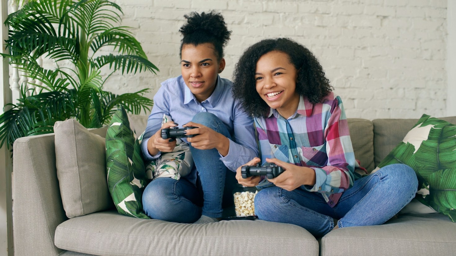 Why Nintendo Continues to Dominate Couch Multiplayer Across Generations